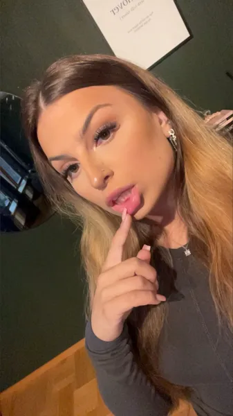 Edina 🇸🇪 UPDATES EVERY DAY! - Onlyfans